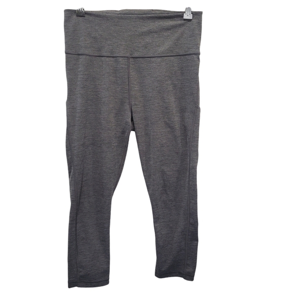 Athleta Women Gray Elastic Waist Ultimate Stash Pocket Outdoor Gym Capri Small - Picture 1 of 4